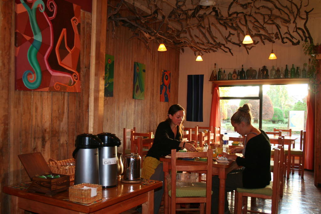 Patagonia Adventure Hostel Puerto Natales Exterior photo